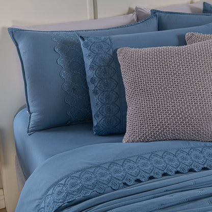 [10 PIEZAS] Juego de Cama Serena de Percal 300 Hilos con Bordado Inglés