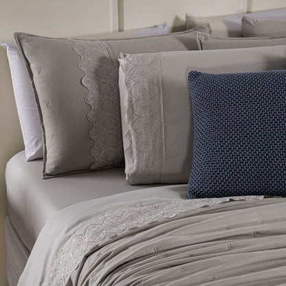 [10 PIEZAS] Juego de Cama Serena de Percal 300 Hilos con Bordado Inglés